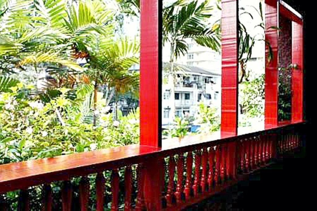 Rainforest Bed & Breakfast 吉隆坡 外观 照片