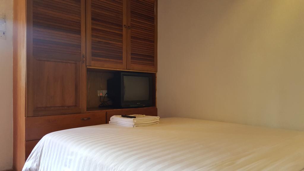 Rainforest Bed & Breakfast 吉隆坡 外观 照片