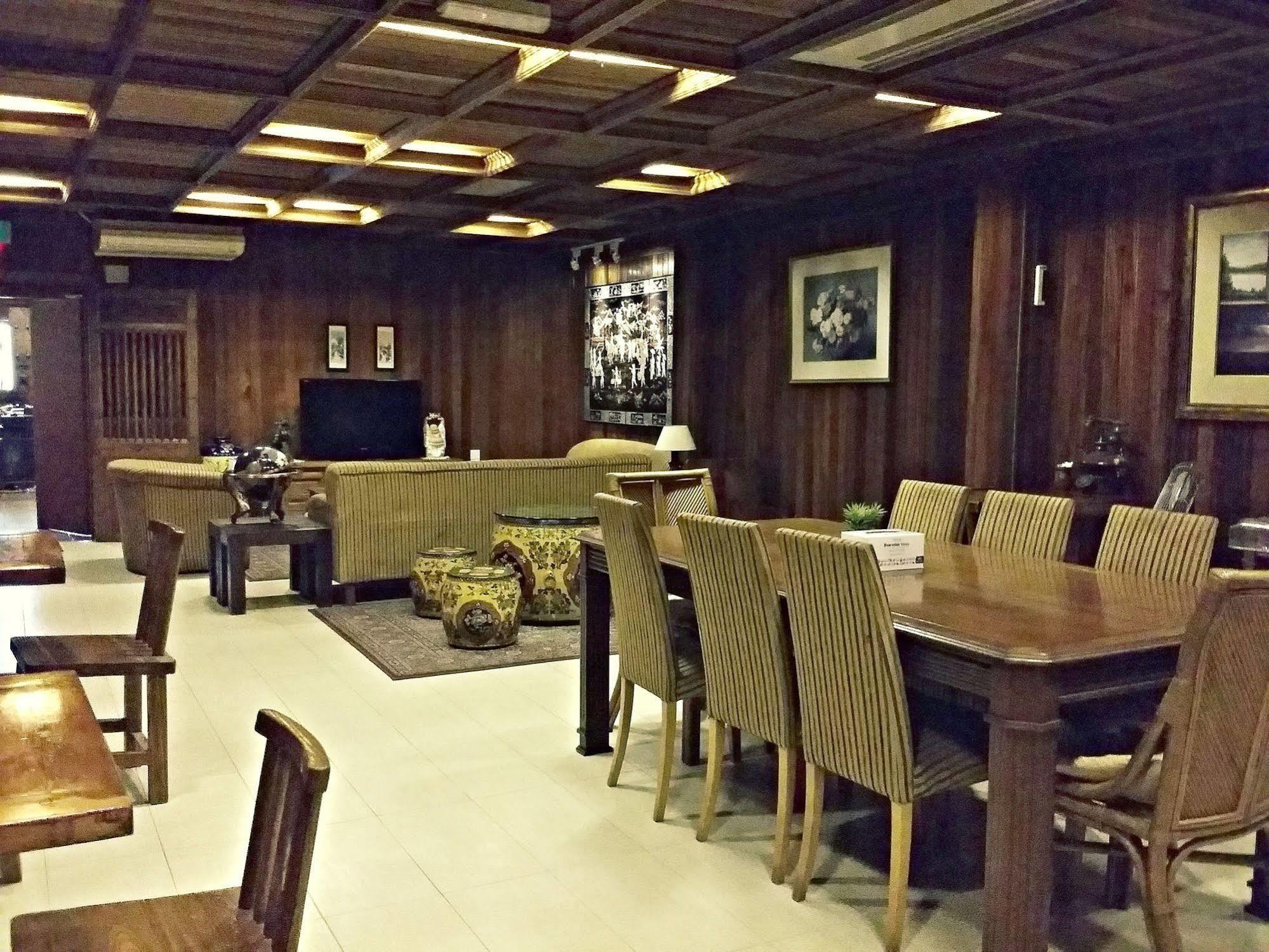 Rainforest Bed & Breakfast 吉隆坡 外观 照片